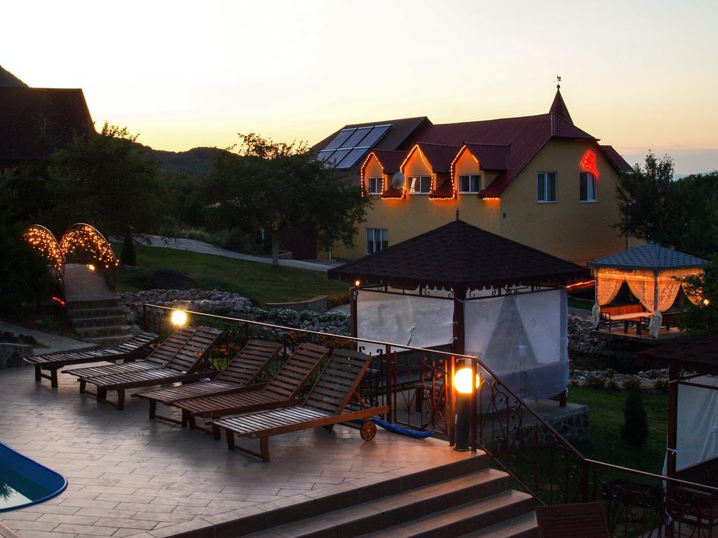 Hotel Blagodat Šajan Exteriér fotografie