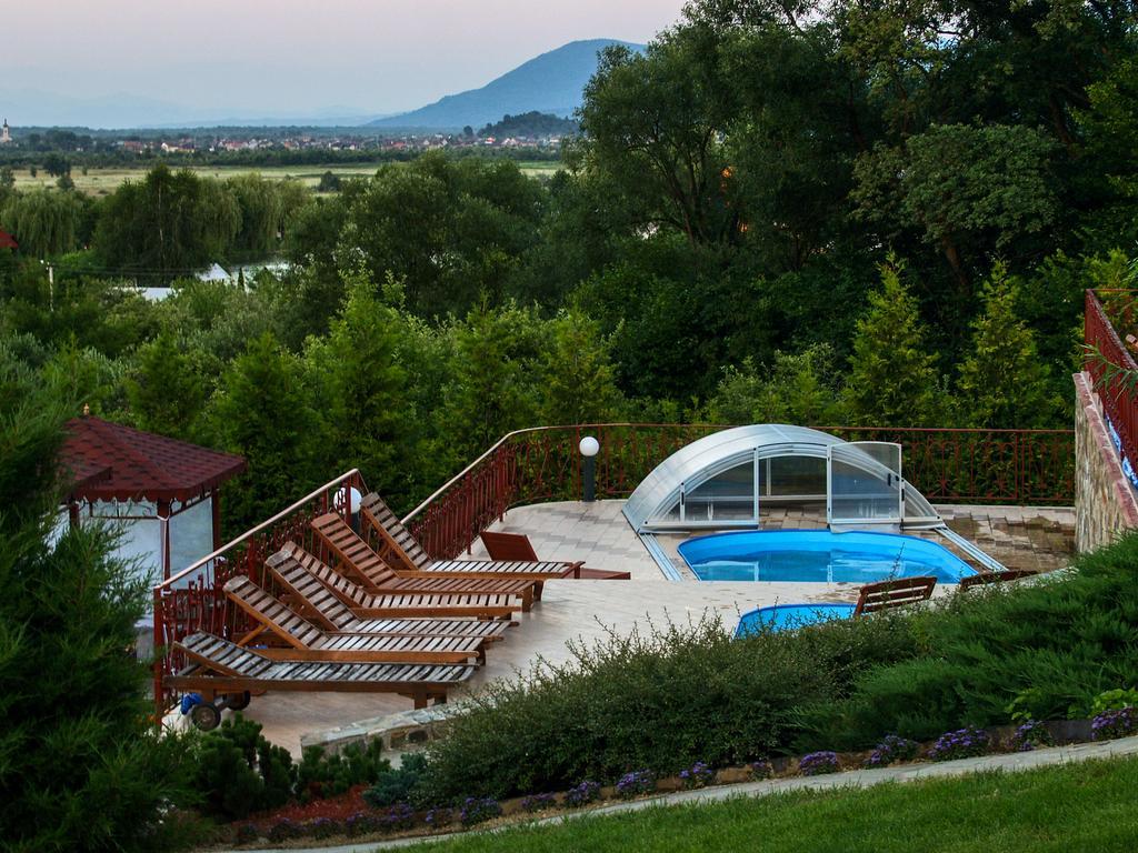 Hotel Blagodat Šajan Exteriér fotografie