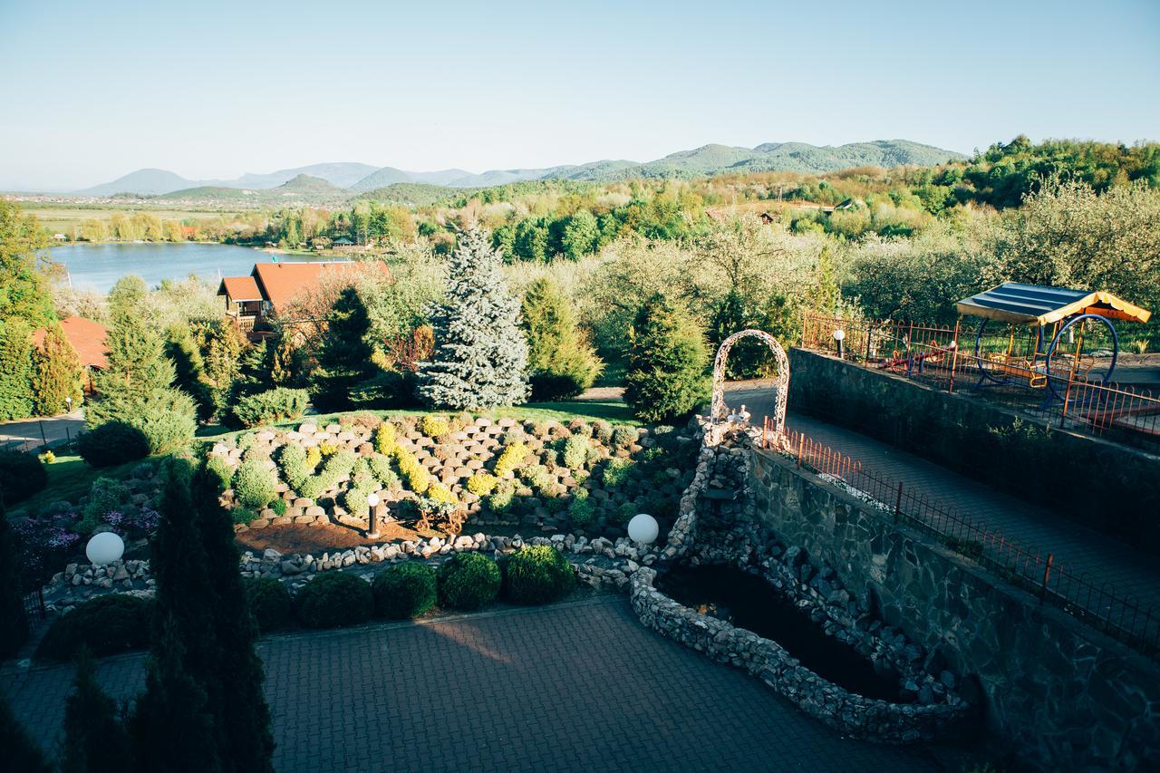 Hotel Blagodat Šajan Exteriér fotografie